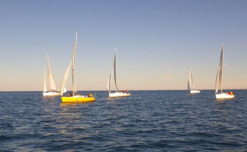 seminaire team building-regate-incentive pays basque hendaye-biarritz saint jean de luz voilier grand surprise figaro agence evenementielle erronda baie de txingudi san sebastian