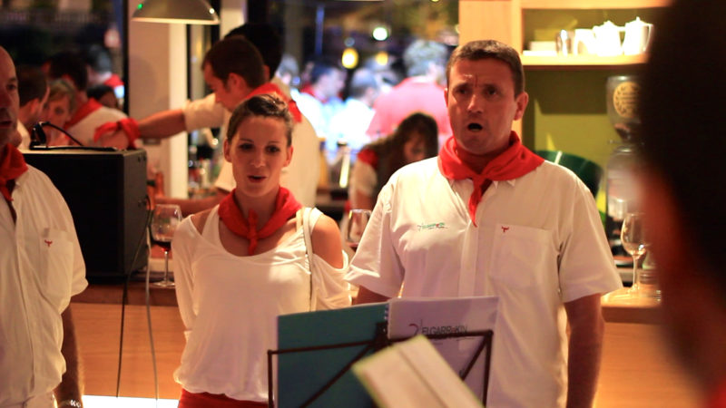 Seminaire incentive cadeau clients bayonne fêtes de bayonne-reception bayonne invitations clients biarritz olympique aviron bayonnais choeurs basque agence evenementielle erronda le cercle elgarrekin intervention sportifs haut niveau rugby consulting