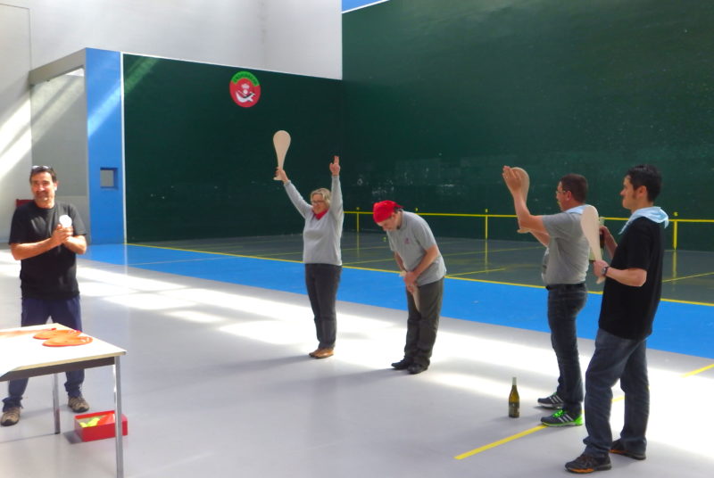 Seminaire Pays Basque erronda agence evenementielle biarritz hendaye Saint sebastien surf initiation pelote basque tapas societe gastronomique croisiere regate-1