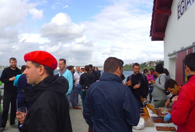 Seminaire Pays Basque erronda agence evenementielle biarritz hendaye Saint sebastien surf initiation pelote basque tapas societe gastronomique croisiere regate-1