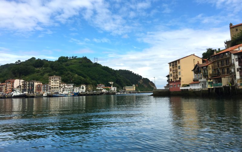 Seminaire Pays Basque erronda agence evenementielle biarritz hendaye Saint sebastien surf initiation pelote basque tapas societe gastronomique croisiere regate-1