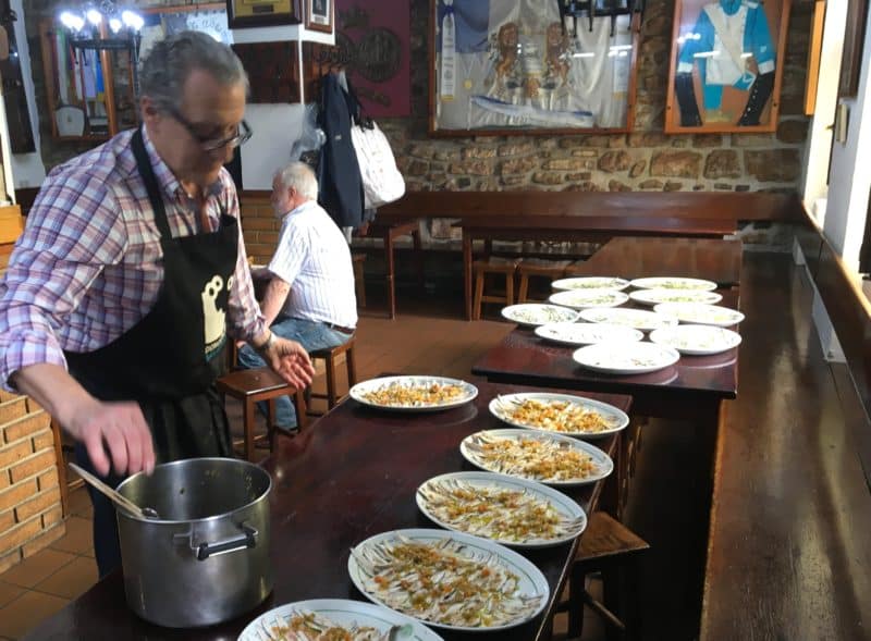Seminaire Pays Basque erronda agence evenementielle biarritz hendaye Saint sebastien surf initiation pelote basque tapas societe gastronomique croisiere regate-1