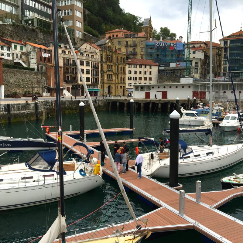 Seminaire Pays Basque erronda agence evenementielle biarritz hendaye Saint sebastien surf initiation pelote basque tapas societe gastronomique croisiere regate-1