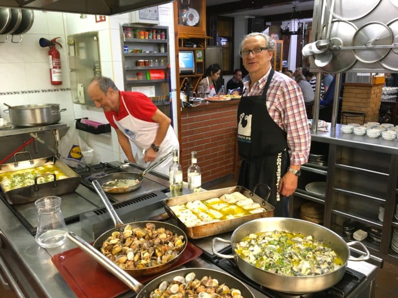 Seminaire Pays Basque erronda agence evenementielle biarritz hendaye Saint sebastien surf initiation pelote basque tapas societe gastronomique croisiere regate-1