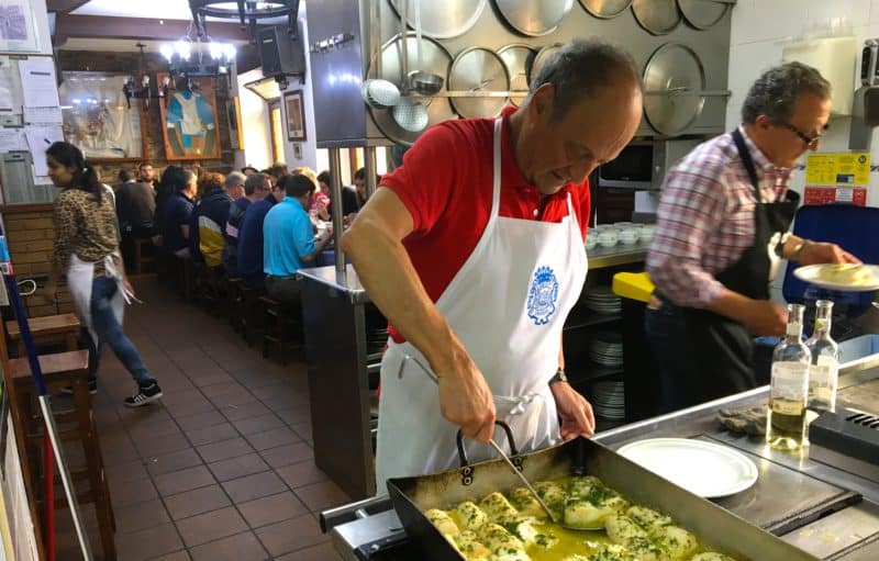 Seminaire Pays Basque erronda agence evenementielle biarritz hendaye Saint sebastien surf initiation pelote basque tapas societe gastronomique croisiere regate-1