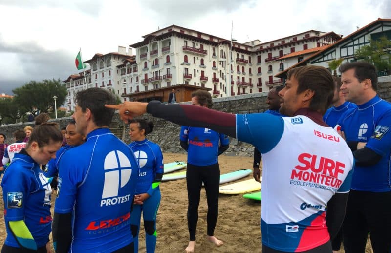 Seminaire Pays Basque erronda agence evenementielle biarritz hendaye Saint sebastien surf initiation pelote basque tapas societe gastronomique croisiere regate-1