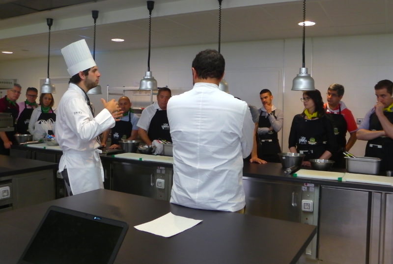 Seminaire team building cuisine Gastronomique agence evenementielle-erronda pays basque hendaye saint sebastien cours de cuisine basque culinary center fontarrabie-