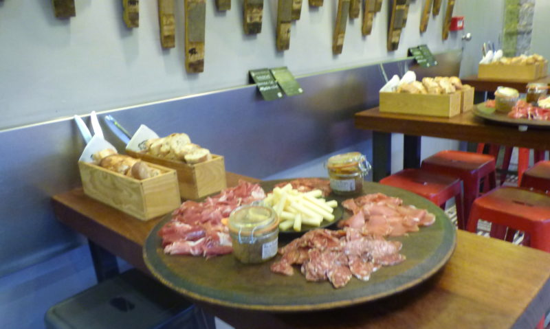 Seminaire visite theatralisee incentive biarritz team building pays basque animation pelote basque agence voyage evenementielle erronda