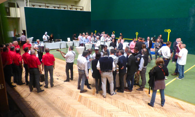 Seminaire visite theatralisee incentive biarritz team building pays basque animation pelote basque agence voyage evenementielle erronda