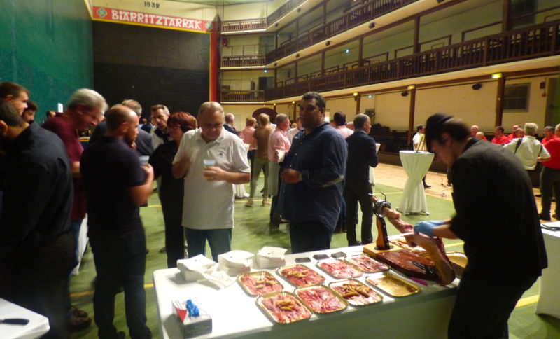 Seminaire visite theatralisee incentive biarritz team building pays basque animation pelote basque agence voyage evenementielle erronda