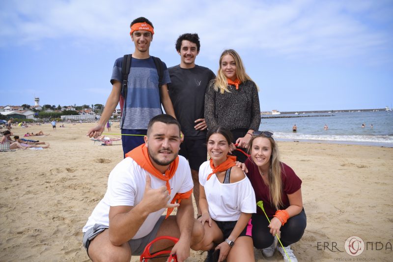 photographie_evenementiel_team_building_pays_basque_ciboure_saint_jean_de_luz_socoa_chasse_au_trésor_vin_degustation_gastronomie_charcuterie_bayonne_ecole_de_commerce_plage_ocean_jeux