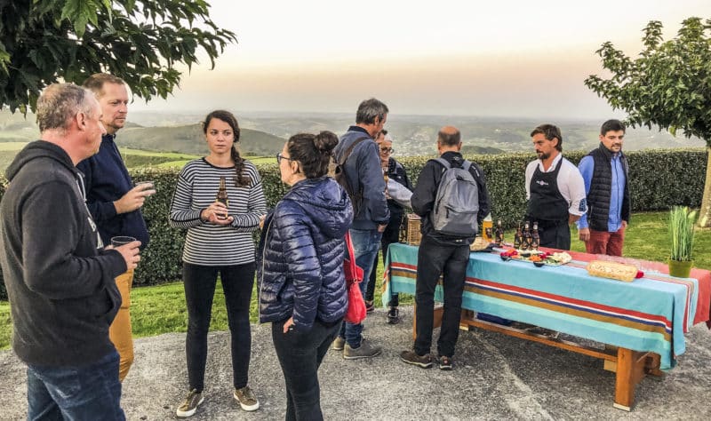 agence evenementielle receptive pays basque erronda seminaire team building creatif incentive event saint jean de luz Sare rallye ballade vélo électrique bergerie apéritif zikiro cote vue océan