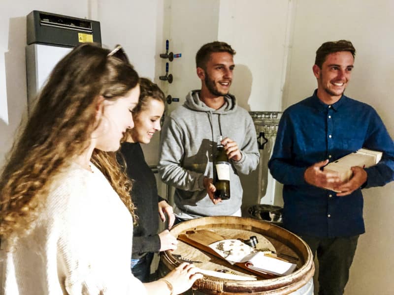 agence evenementielle receptive pays basque erronda seminaire team building incentive event saint jean de luz Irouléguy vin initiation degustation activité plein air vignes escape game tonneaux