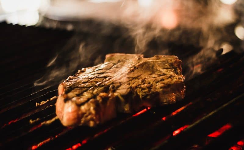 seminaire mongie pyrénées agence erronda tema building event pays basque voyage chalet cheminée grillades barbecue feu