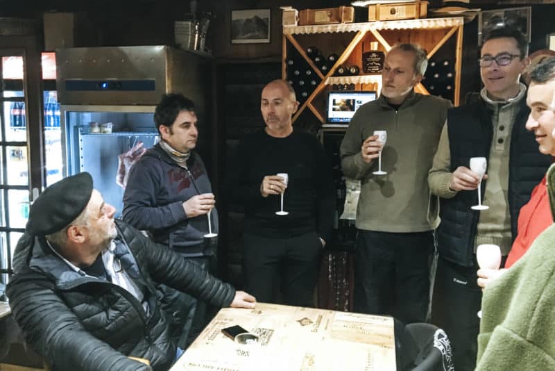 seminaire mongie pyrénées agence erronda tema building event pays basque voyage randonnée restaurant étape du berger eric abadie