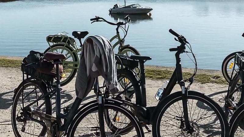 Séminaire rallye course d'orientation vélo électrique énigmes Hossegor Lac d'Hossegor pétanque surf vélo Joe&Joe Les Hortensias du Lac restaurant réunion de travail Landes