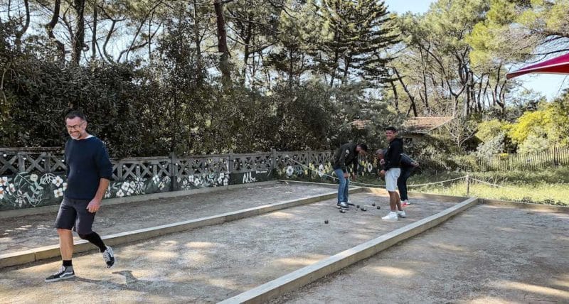 Séminaire rallye course d'orientation vélo électrique énigmes Hossegor Lac d'Hossegor pétanque surf vélo Joe&Joe Les Hortensias du Lac restaurant réunion de travail Landes