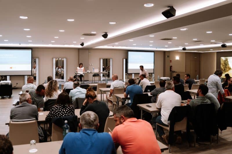 seminaire pampelune navarre agence erronda pays basque biarritz