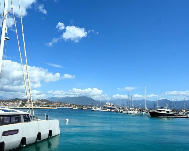 Team building, ajaccio, baie d'ajaccio, corse, zodiac, équipe, cohésion, Agence Erronda Pays Basque, paysage