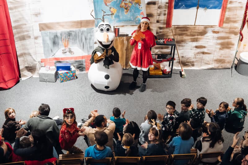 arbre de noel onepoint bordeaux agence evenementielle erronda