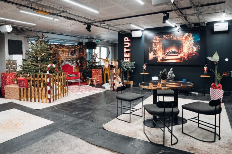 arbre de noel onepoint bordeaux agence evenementielle erronda