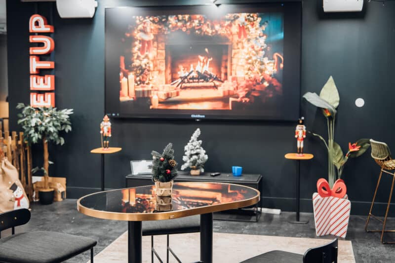 arbre de noel onepoint bordeaux agence evenementielle erronda