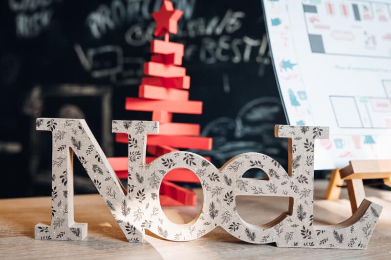 arbre de noel onepoint bordeaux agence evenementielle erronda